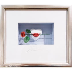 Volker Kühn Original 3D-Objekt "With Love" im Rahmen