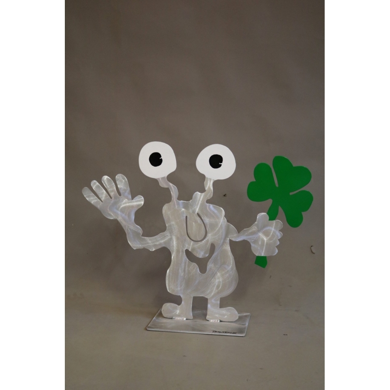Patrick Preller "Gartenmonster mit Kleeblatt" Original Metall Skulptur