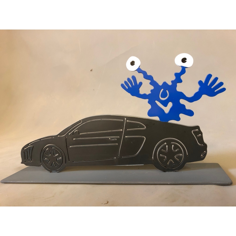 Patrick Preller "Monster und R8" Original Metall Skulptur