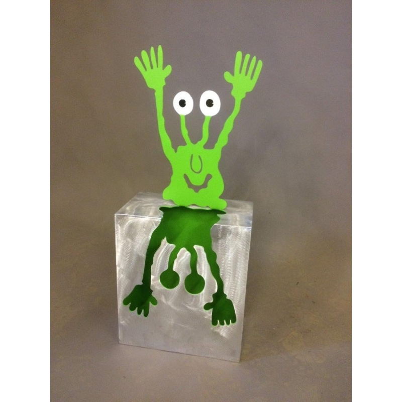 Patrick Preller "Aus dem Kubus" Original Metall Skulptur