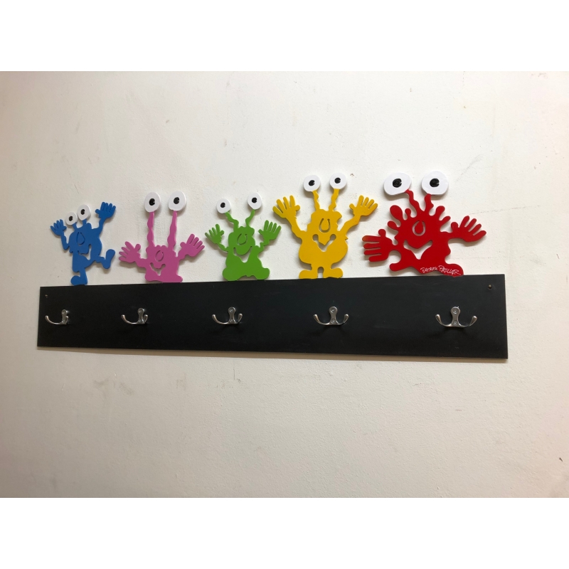 Patrick Preller "Garderobe" Original Metall Skulptur