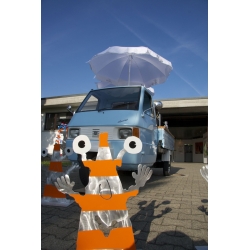 Original Metall Skulptur von Patrick Preller "Pylon" kaufen Sie Kunst Skulpturen des beliebten deutschen Künstlers mit Expertise