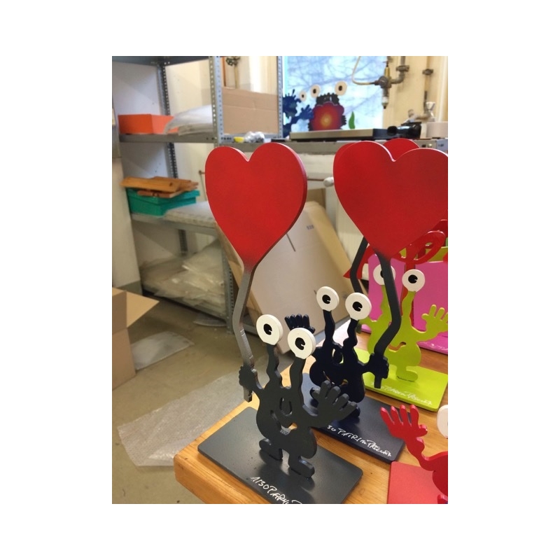 Patrick Preller "Kleines Motorboot" Original Metall Skulptur