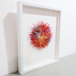 Organics Original 3D Papierobjekt der Künstlerin Gabriele Mierzwa von links