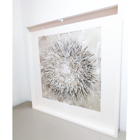 Original Papierobjekt im Rahmen "Organics grey" 90x90 der deutschen Künstlerin Gabriele Mierzwa von links