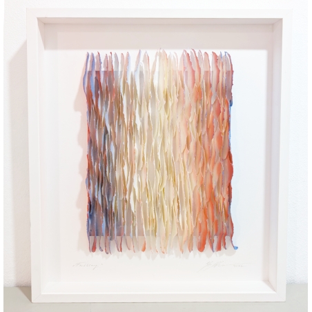 Farbklang rot-blau Original 3D Papierobjekt der Künstlerin Gabriele Mierzwa im Rahmen