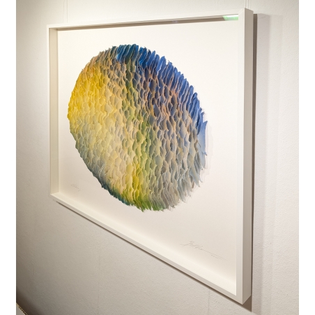 3D Papierobjekt „Klangkörper - 2025 pastell blau100x100 cm im Rahmen – Original von Gabriele Mierzwa